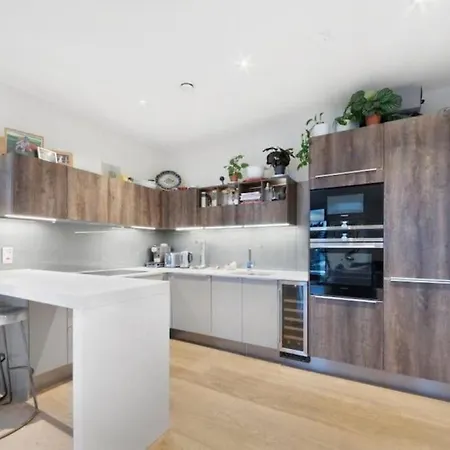 3 Bedroom Penthouse With Private Terrace, Battersea, Nine Elms Лондон Экстерьер фото