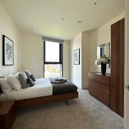 3 Bedroom Penthouse With Private Terrace, Battersea, Nine Elms Лондон Экстерьер фото