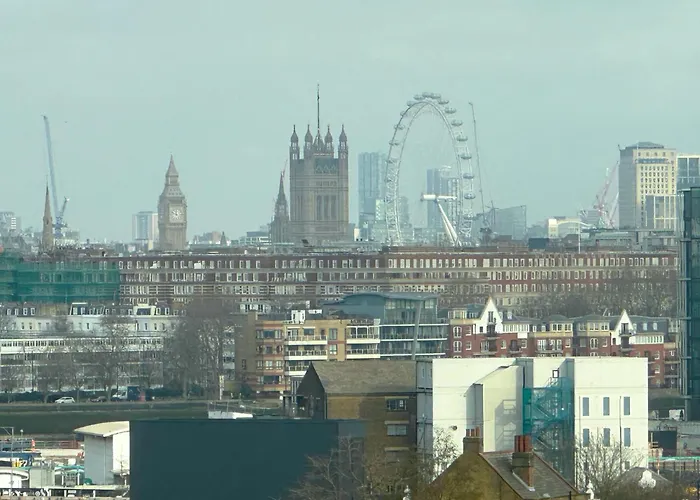 3 Bedroom Penthouse With Private Terrace, Battersea, Nine Elms