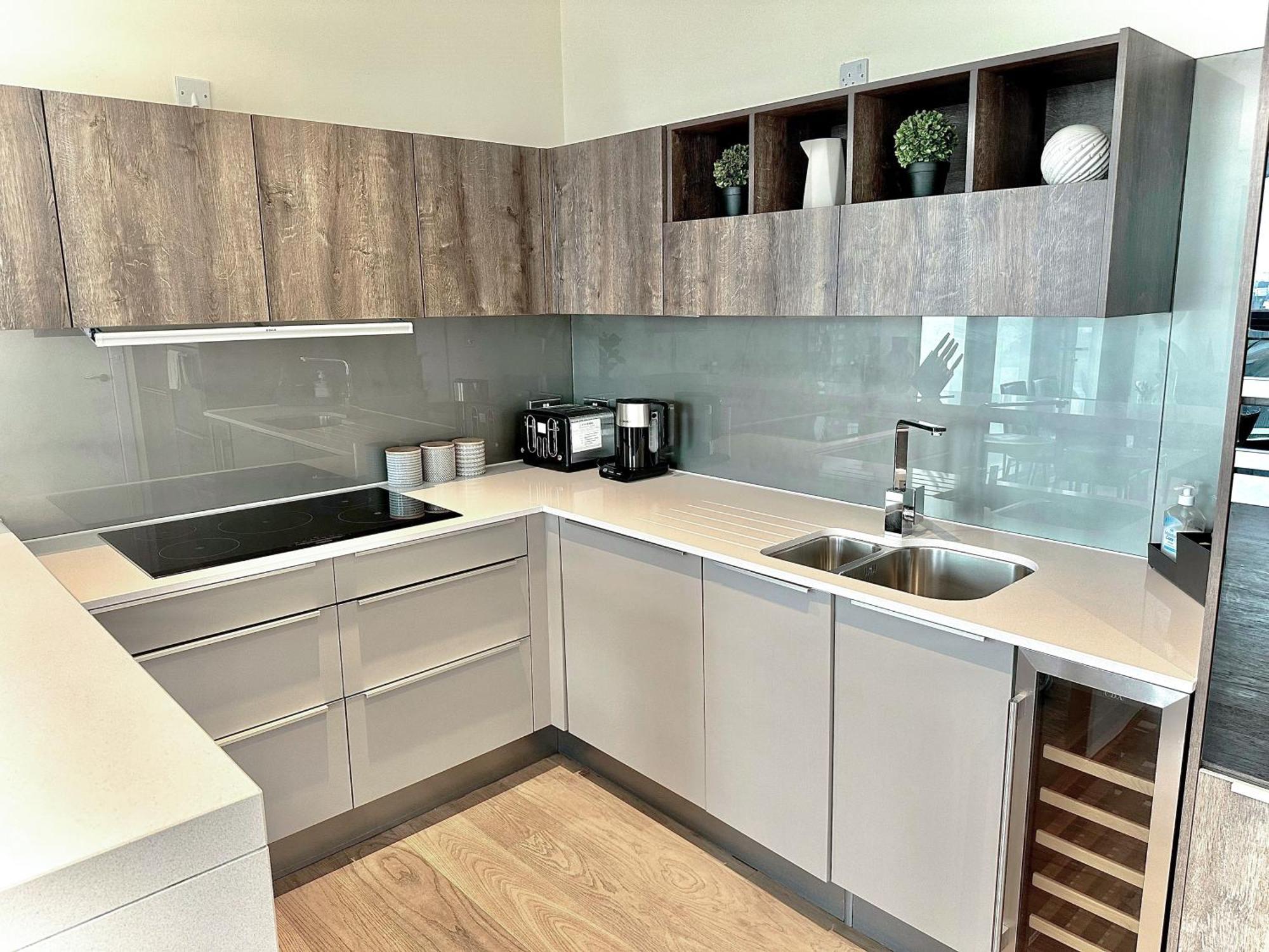 3 Bedroom Penthouse With Private Terrace, Battersea, Nine Elms