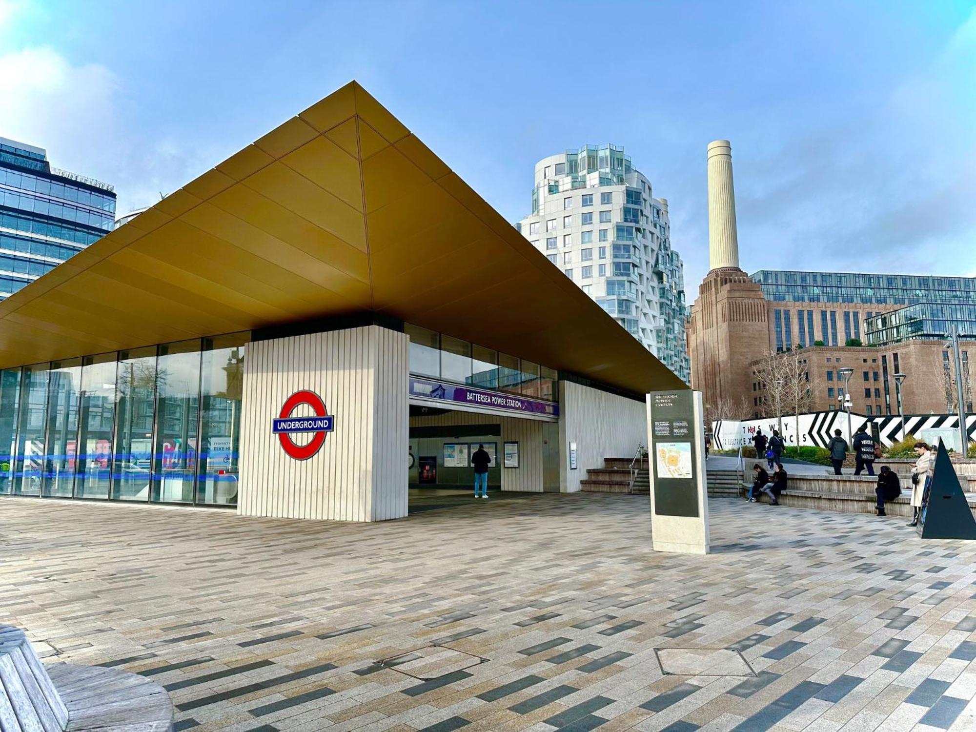 3 Bedroom Penthouse With Private Terrace, Battersea, Nine Elms Apartment London