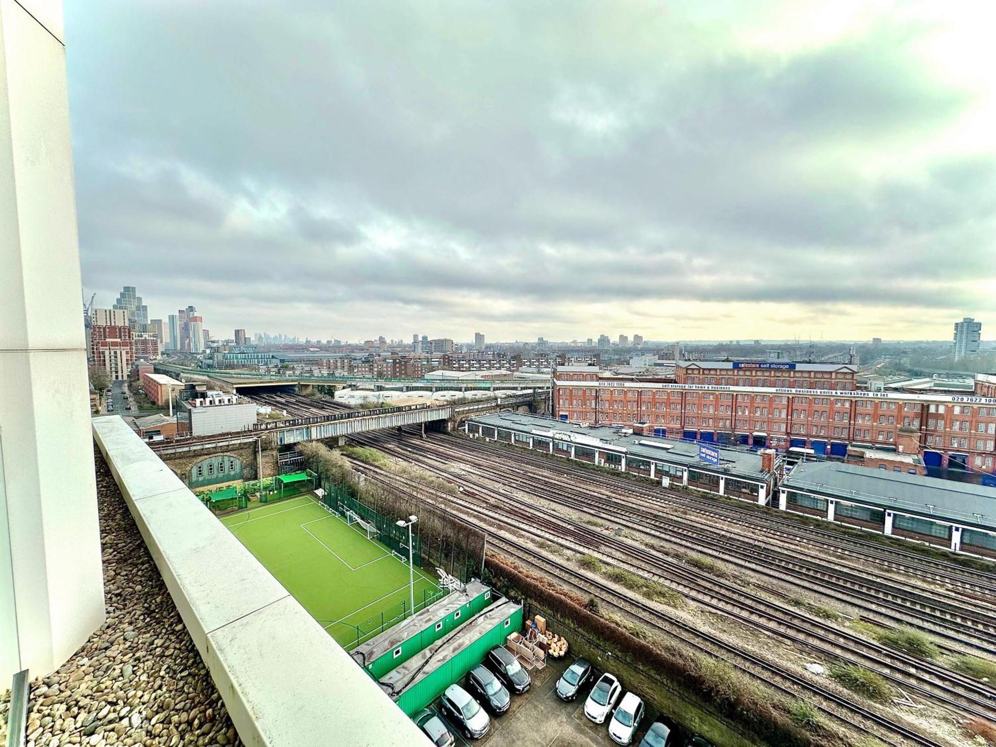 3 Bedroom Penthouse With Private Terrace, Battersea, Nine Elms